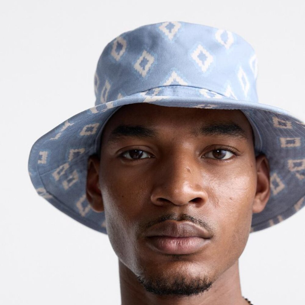 NWOT Zara Diamond Print Bucket Hat